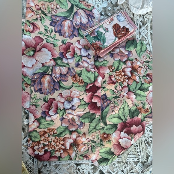 Six Vintage Cotton Placements and Napkins. Vintage Tableware. MCM kitchen Decor - Picture 2 of 7